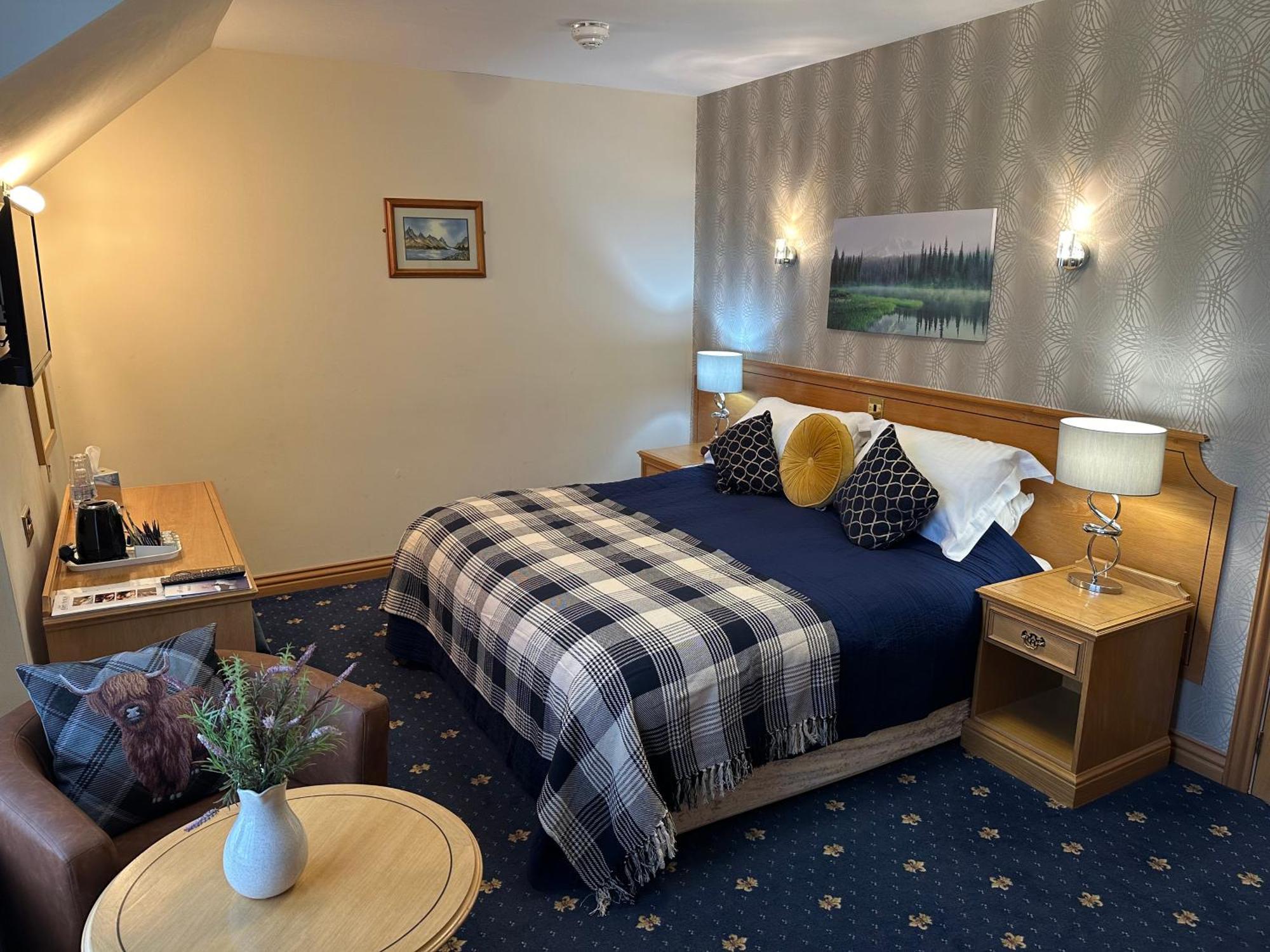 The Glen Hotel ニュートンモア エクステリア 写真